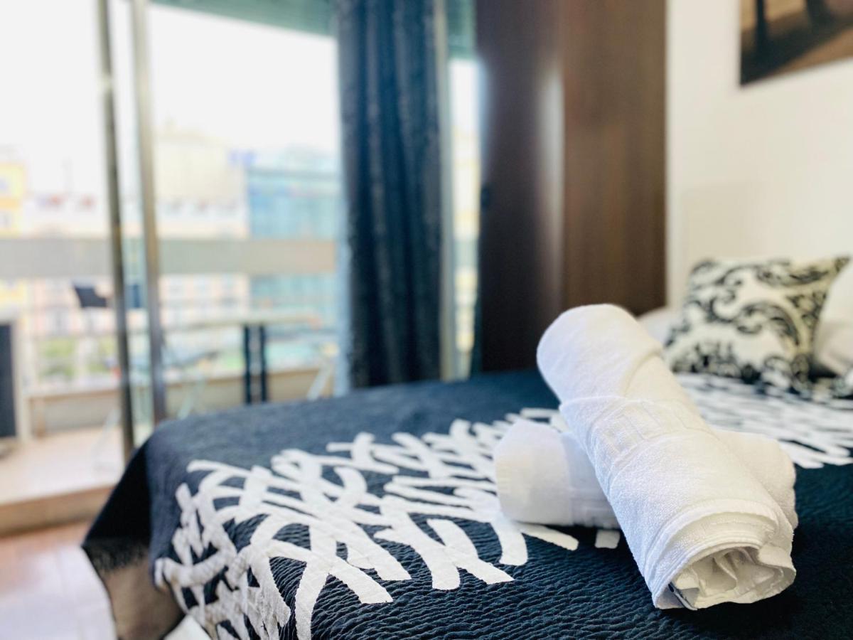 Estudio Doble Con Balcon En Madrid Centro Экстерьер фото