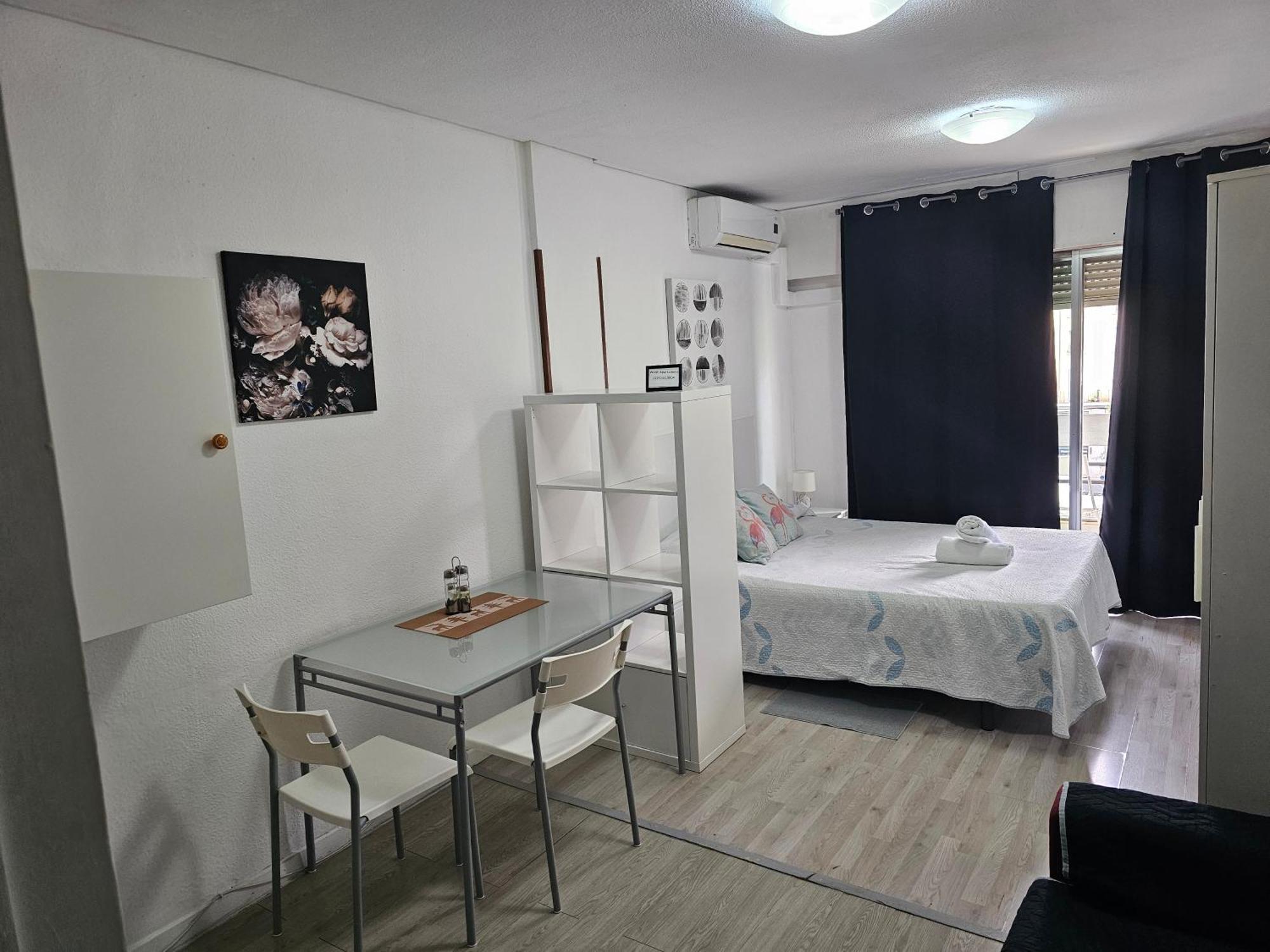 Estudio Doble Con Balcon En Madrid Centro Экстерьер фото